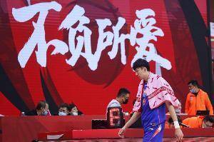 中青报：周琦这次的&ldquo;辛苦&rdquo;可能会让自己的职业道路越来越窄