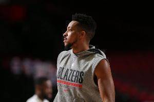 CJ:我对糟糕的防守负责。我和利拉德必须首先防守