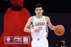 正负值 16全场最高!孙铭徽19投10中砍下26分4板7助5断