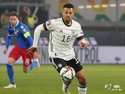 穆勒双响，罗伊斯两传一射，世界预赛德国9-0击败敦士登
