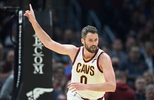 NBA历史首人!乐福出场时间不到20分钟 砍下30+且投进6+三分