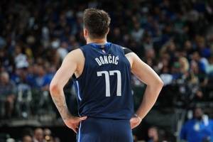 杰伦-罗斯:新赛季东契奇将得到场均三双 并赢得MVP